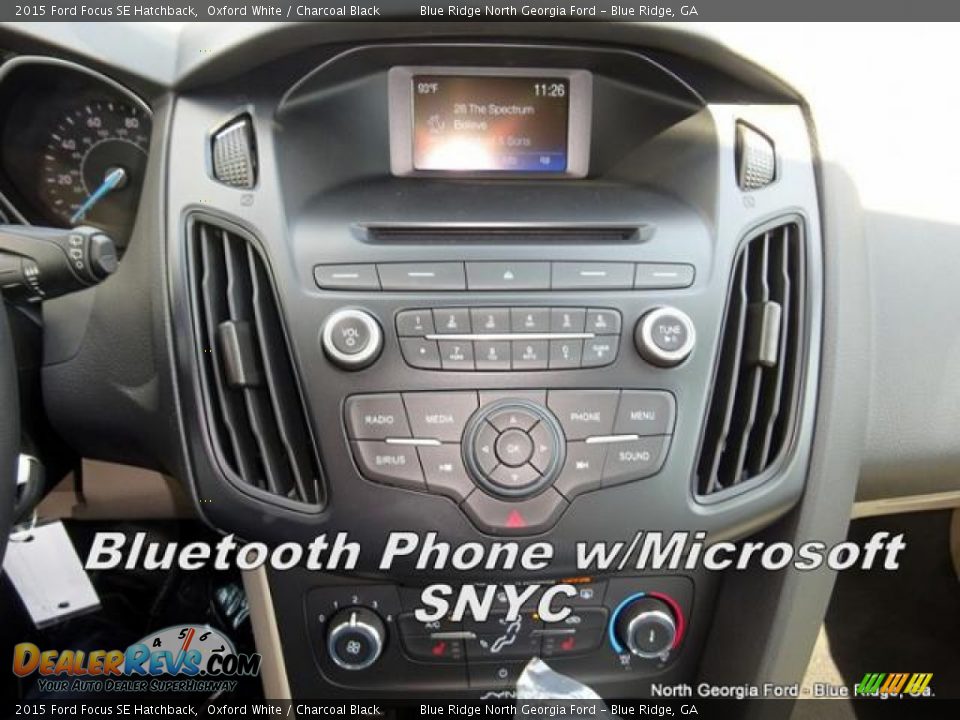 2015 Ford Focus SE Hatchback Oxford White / Charcoal Black Photo #18