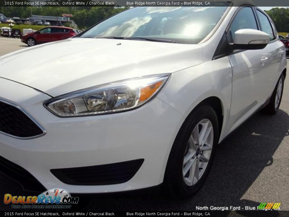 2015 Ford Focus SE Hatchback Oxford White / Charcoal Black Photo #30