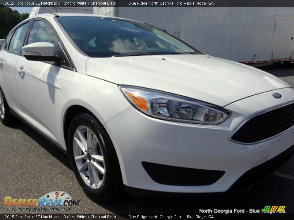 2015 Ford Focus SE Hatchback Oxford White / Charcoal Black Photo #31