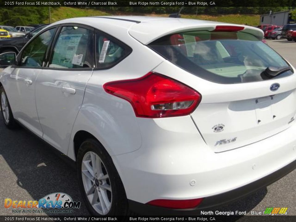 2015 Ford Focus SE Hatchback Oxford White / Charcoal Black Photo #33