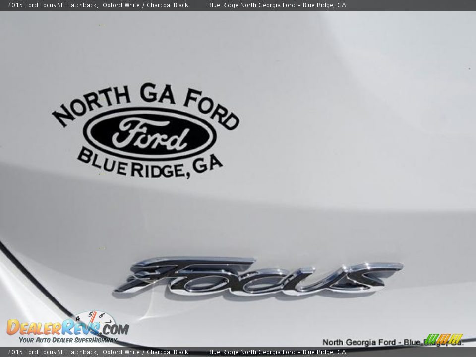 2015 Ford Focus SE Hatchback Oxford White / Charcoal Black Photo #34