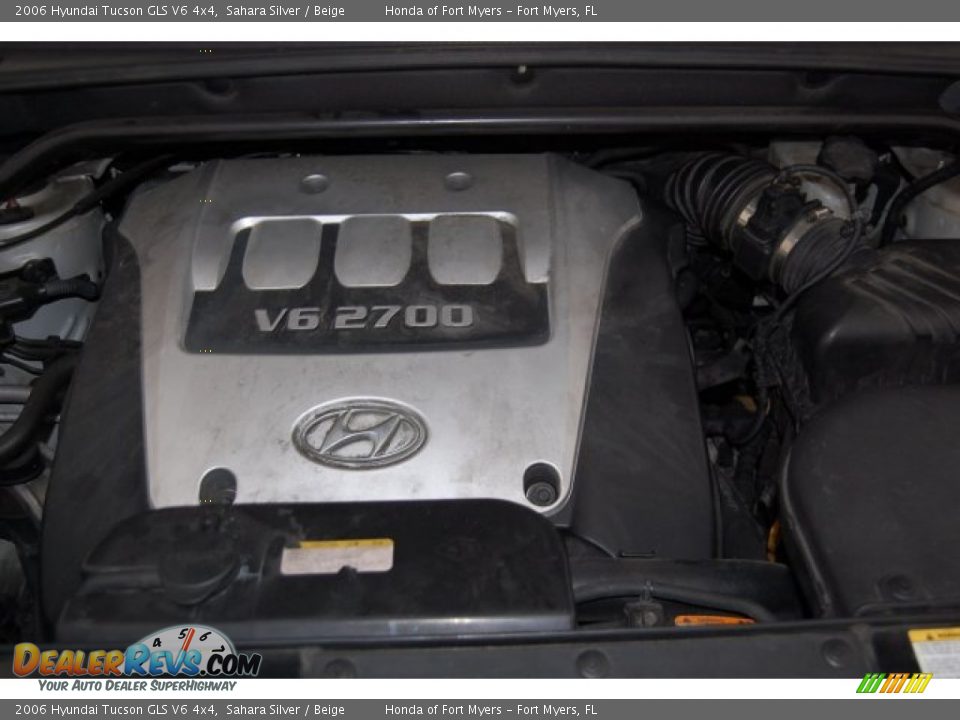 2006 Hyundai Tucson GLS V6 4x4 Sahara Silver / Beige Photo #30