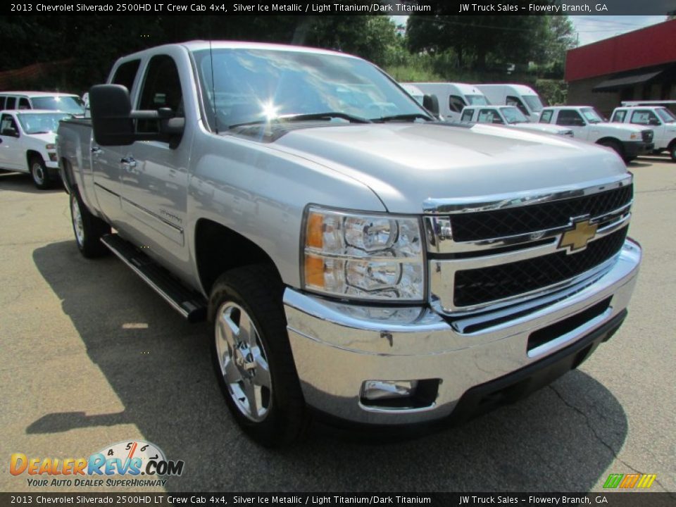 2013 Chevrolet Silverado 2500HD LT Crew Cab 4x4 Silver Ice Metallic / Light Titanium/Dark Titanium Photo #7