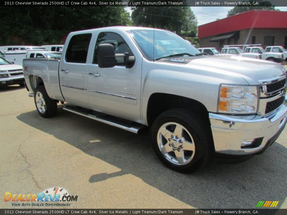 2013 Chevrolet Silverado 2500HD LT Crew Cab 4x4 Silver Ice Metallic / Light Titanium/Dark Titanium Photo #8