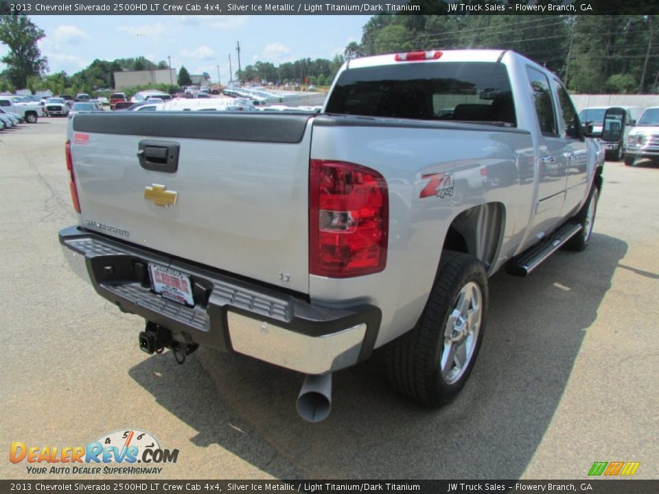2013 Chevrolet Silverado 2500HD LT Crew Cab 4x4 Silver Ice Metallic / Light Titanium/Dark Titanium Photo #10