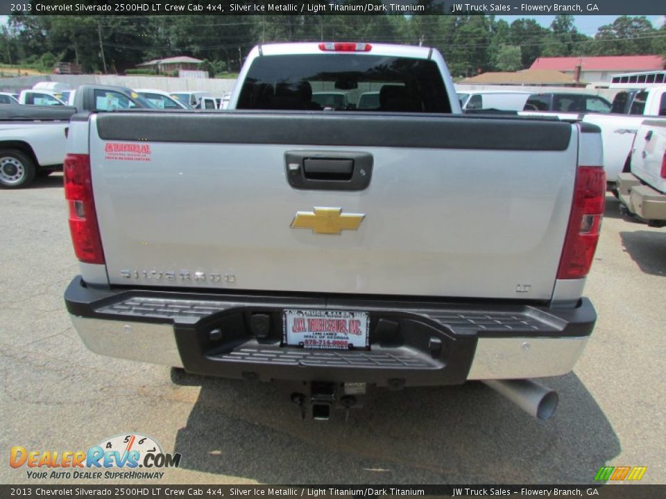 2013 Chevrolet Silverado 2500HD LT Crew Cab 4x4 Silver Ice Metallic / Light Titanium/Dark Titanium Photo #11