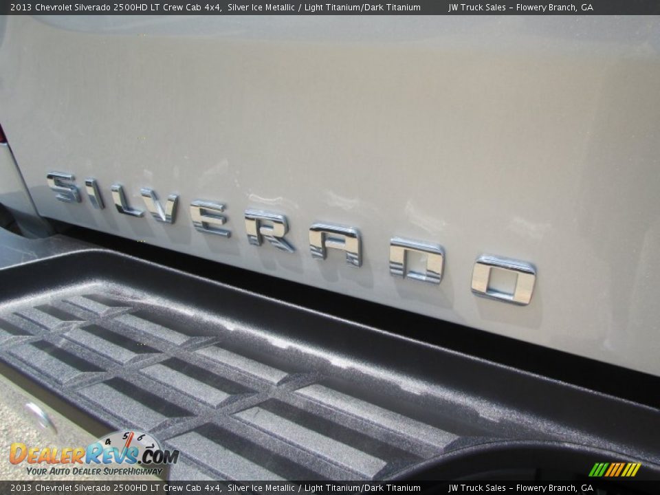 2013 Chevrolet Silverado 2500HD LT Crew Cab 4x4 Silver Ice Metallic / Light Titanium/Dark Titanium Photo #13