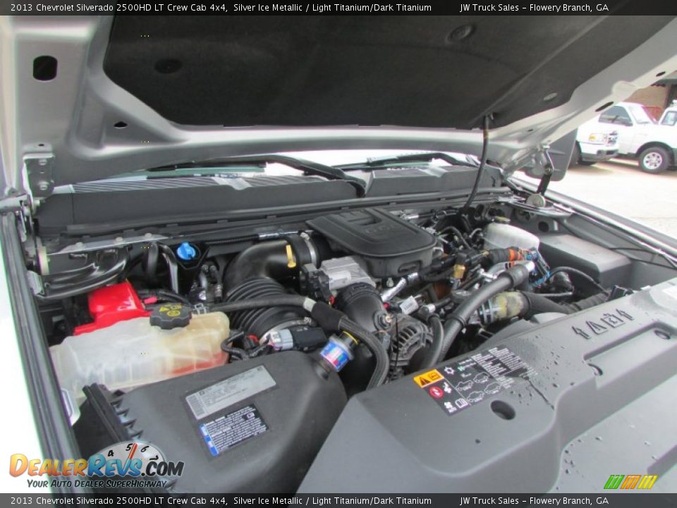 2013 Chevrolet Silverado 2500HD LT Crew Cab 4x4 Silver Ice Metallic / Light Titanium/Dark Titanium Photo #18
