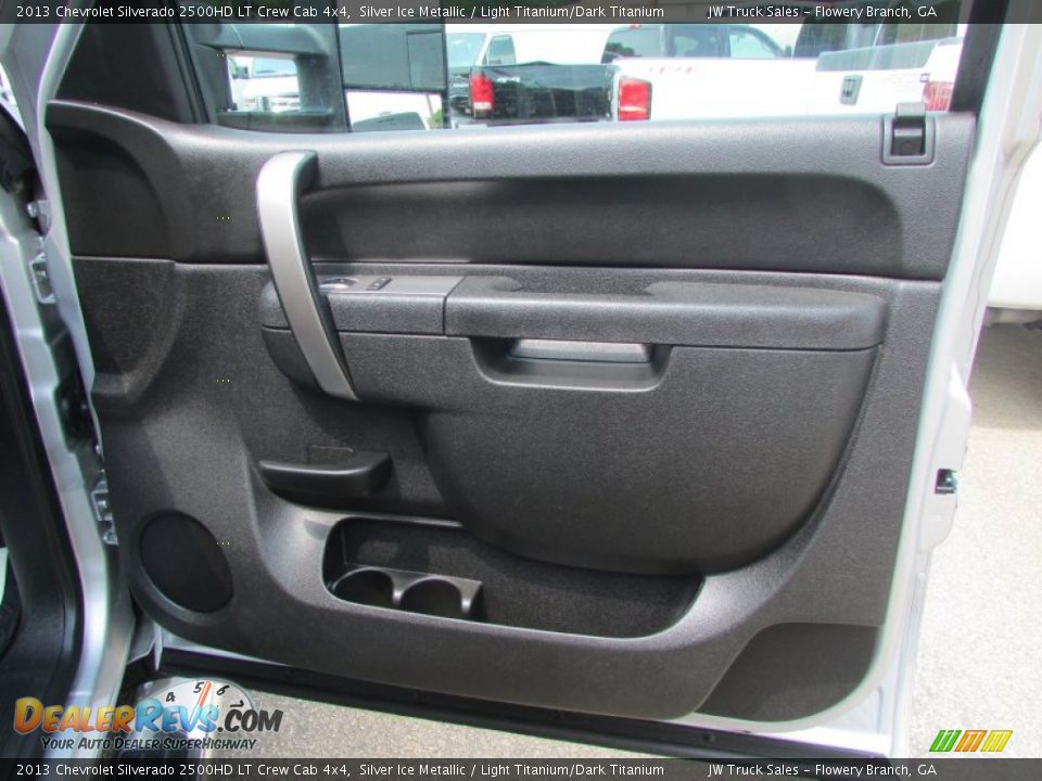 2013 Chevrolet Silverado 2500HD LT Crew Cab 4x4 Silver Ice Metallic / Light Titanium/Dark Titanium Photo #20