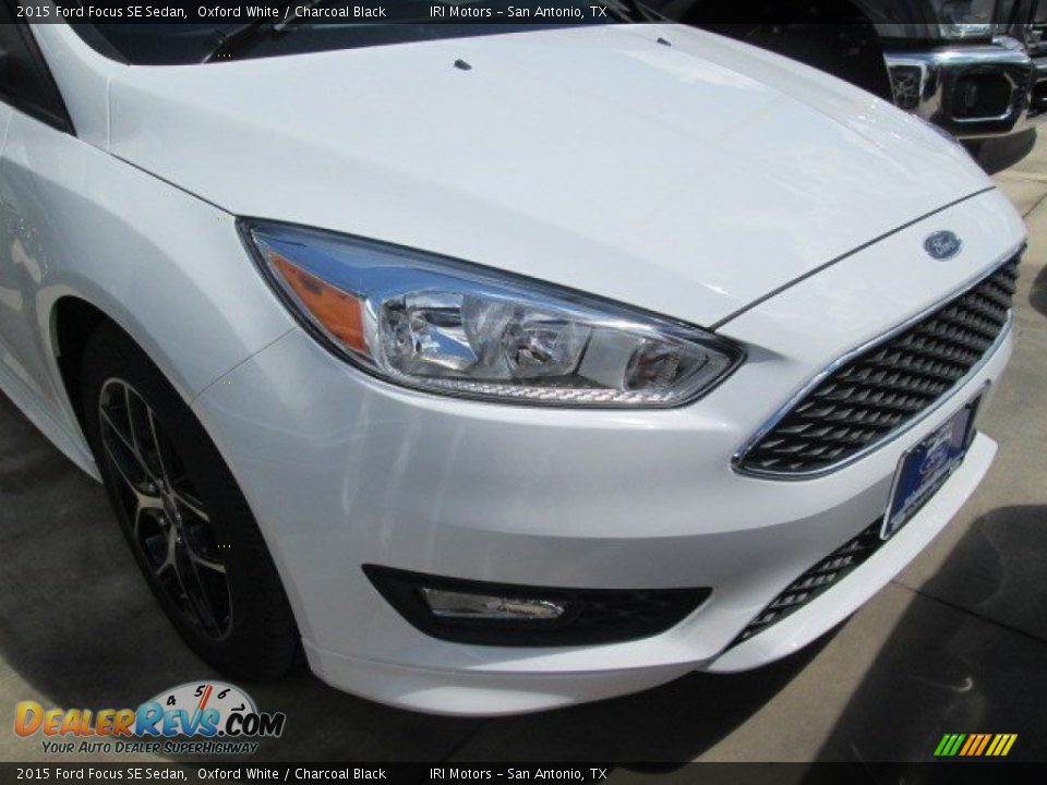 2015 Ford Focus SE Sedan Oxford White / Charcoal Black Photo #2