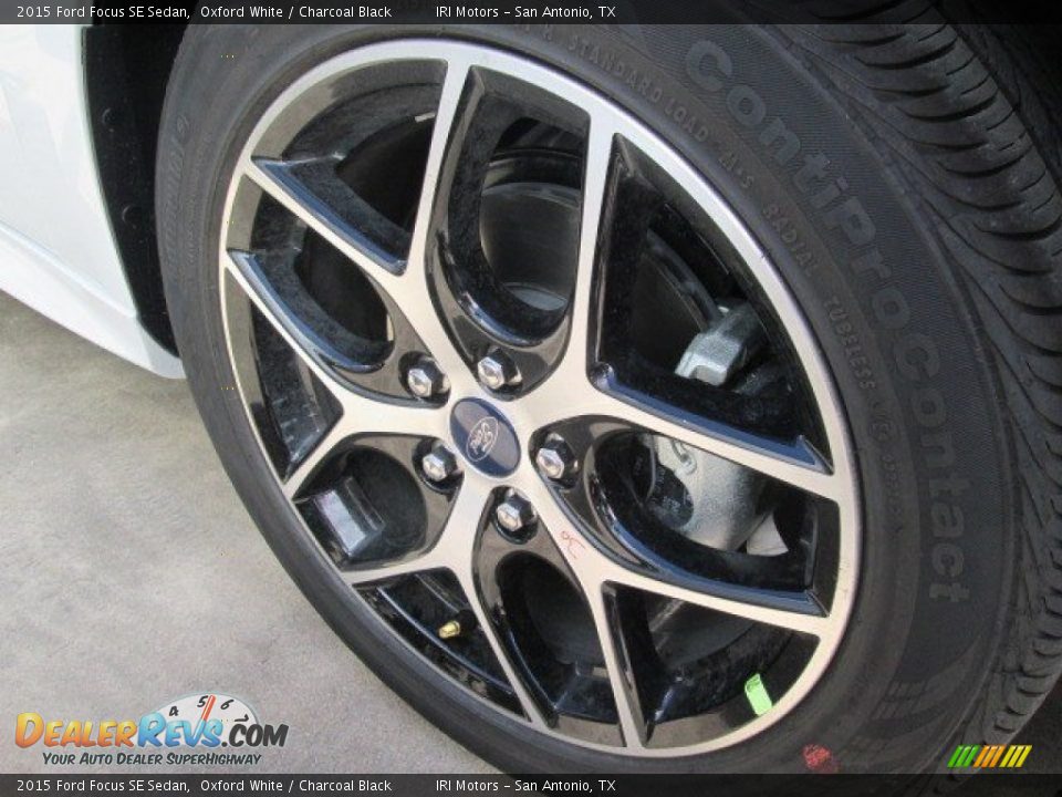 2015 Ford Focus SE Sedan Oxford White / Charcoal Black Photo #3