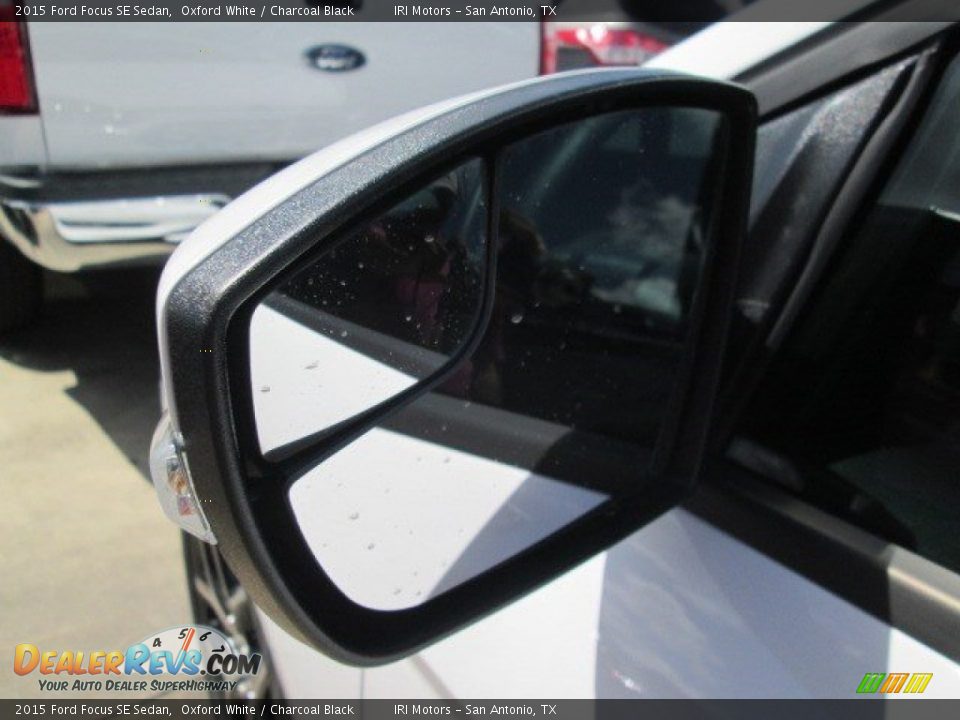 2015 Ford Focus SE Sedan Oxford White / Charcoal Black Photo #6