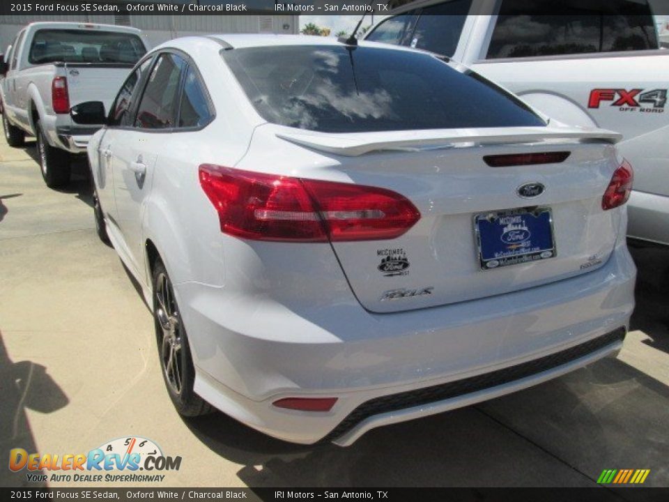2015 Ford Focus SE Sedan Oxford White / Charcoal Black Photo #7