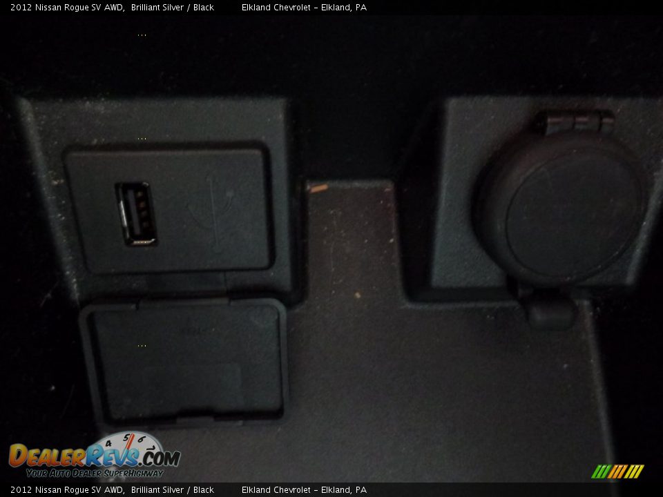 2012 Nissan Rogue SV AWD Brilliant Silver / Black Photo #35