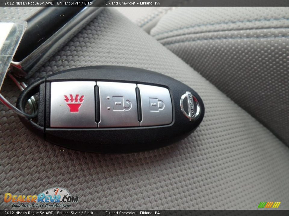 2012 Nissan Rogue SV AWD Brilliant Silver / Black Photo #36