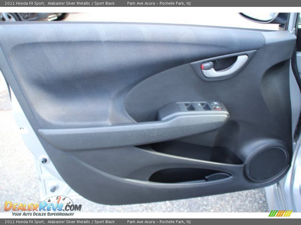 2011 Honda Fit Sport Alabaster Silver Metallic / Sport Black Photo #9