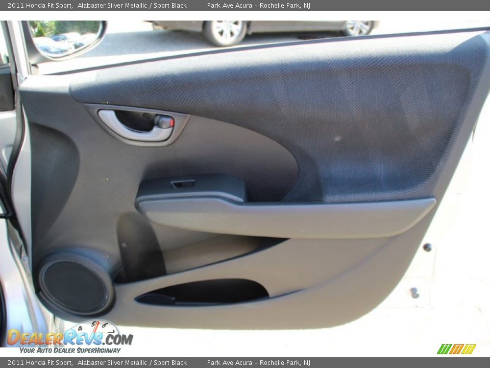 2011 Honda Fit Sport Alabaster Silver Metallic / Sport Black Photo #24