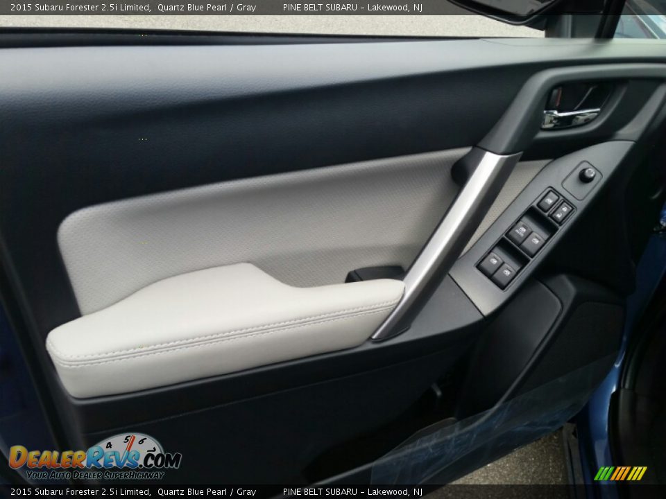 2015 Subaru Forester 2.5i Limited Quartz Blue Pearl / Gray Photo #8