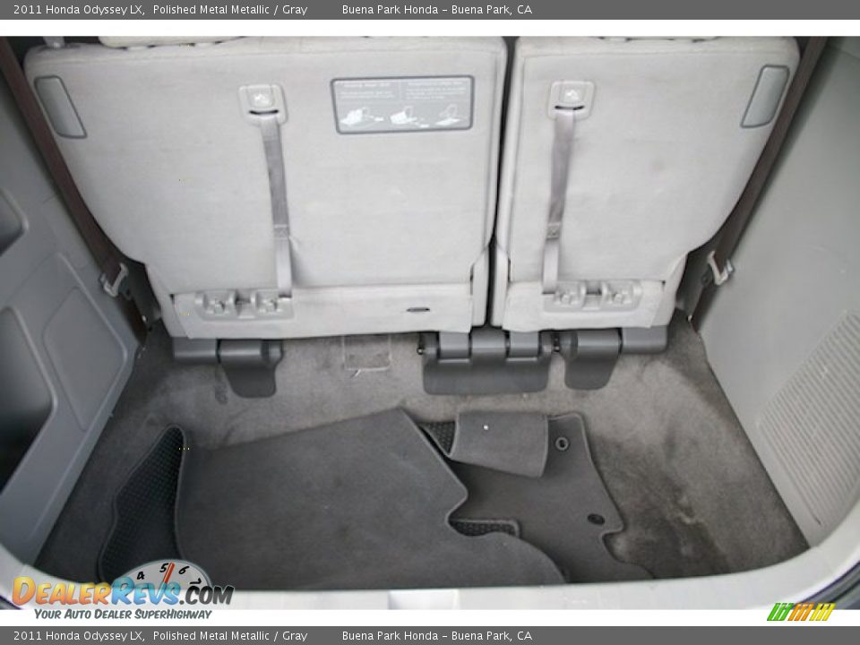 2011 Honda Odyssey LX Polished Metal Metallic / Gray Photo #17