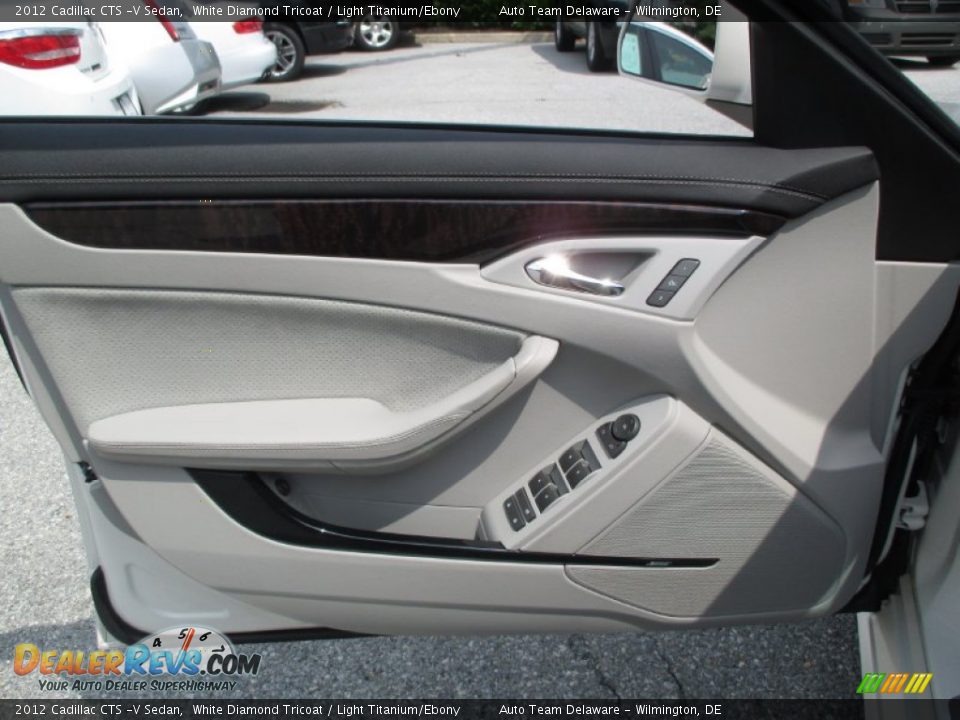 2012 Cadillac CTS -V Sedan White Diamond Tricoat / Light Titanium/Ebony Photo #12