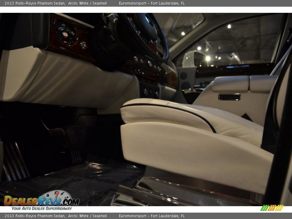 2013 Rolls-Royce Phantom Sedan Arctic White / Seashell Photo #47