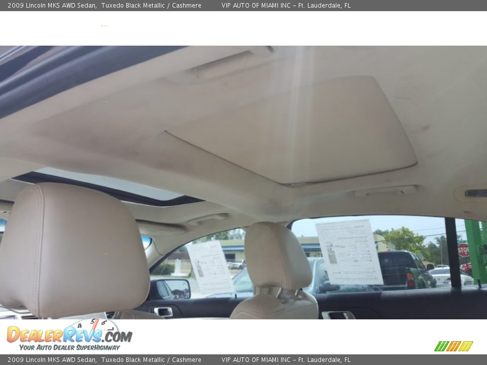 2009 Lincoln MKS AWD Sedan Tuxedo Black Metallic / Cashmere Photo #9