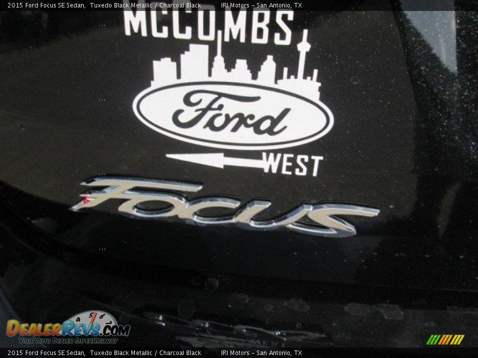 2015 Ford Focus SE Sedan Tuxedo Black Metallic / Charcoal Black Photo #12