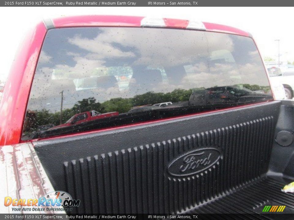 2015 Ford F150 XLT SuperCrew Ruby Red Metallic / Medium Earth Gray Photo #10