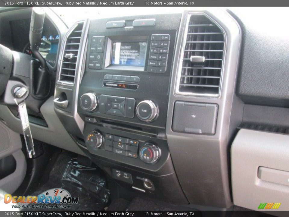 2015 Ford F150 XLT SuperCrew Ruby Red Metallic / Medium Earth Gray Photo #24