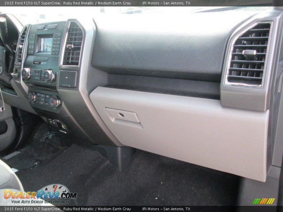 2015 Ford F150 XLT SuperCrew Ruby Red Metallic / Medium Earth Gray Photo #25