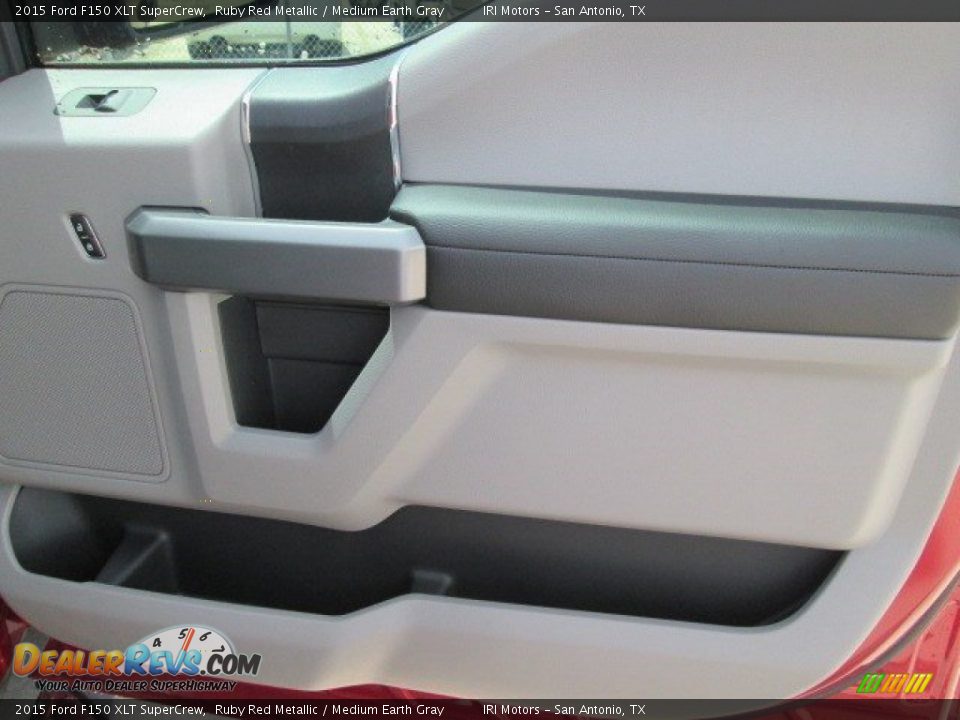 2015 Ford F150 XLT SuperCrew Ruby Red Metallic / Medium Earth Gray Photo #26