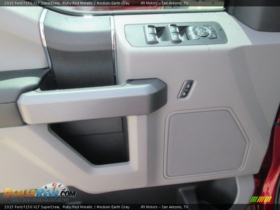 2015 Ford F150 XLT SuperCrew Ruby Red Metallic / Medium Earth Gray Photo #28