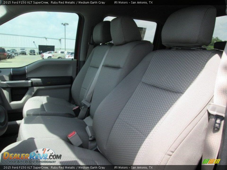 2015 Ford F150 XLT SuperCrew Ruby Red Metallic / Medium Earth Gray Photo #31
