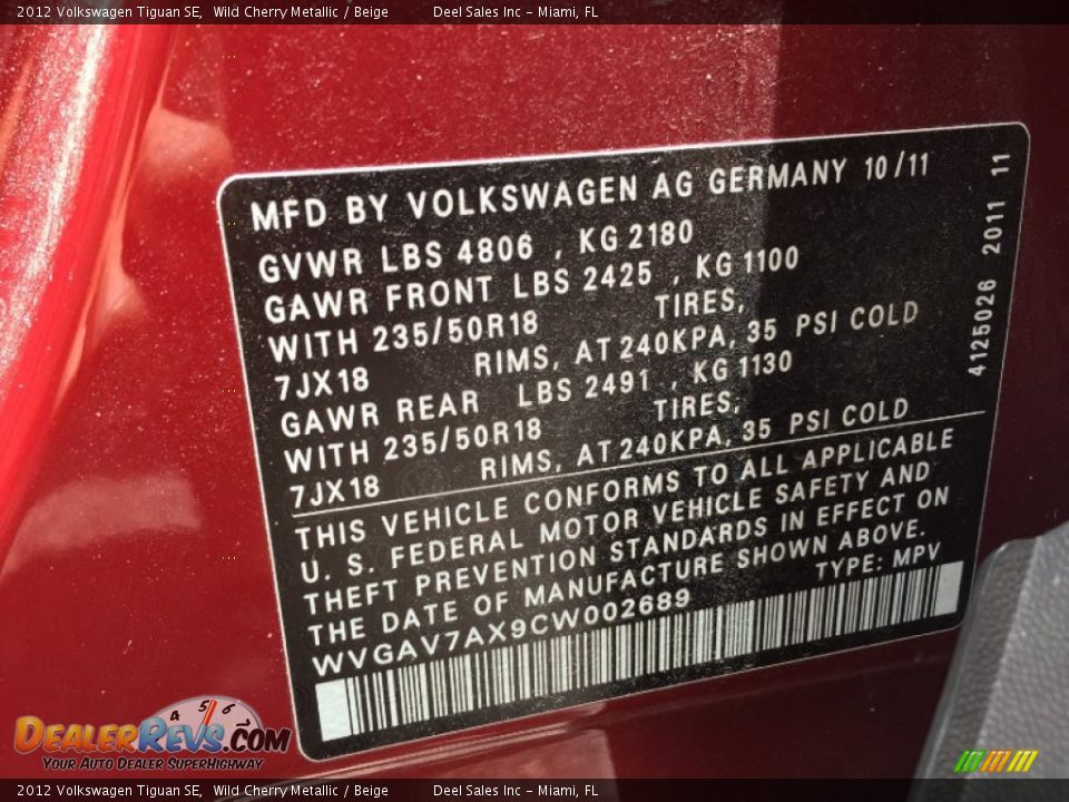 2012 Volkswagen Tiguan SE Wild Cherry Metallic / Beige Photo #13