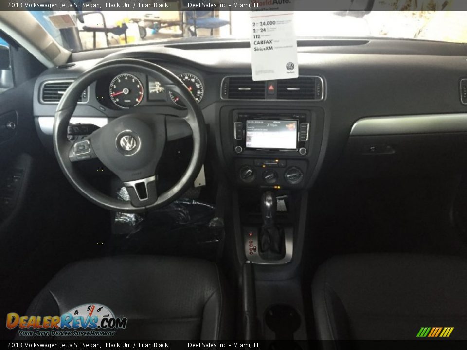 2013 Volkswagen Jetta SE Sedan Black Uni / Titan Black Photo #13