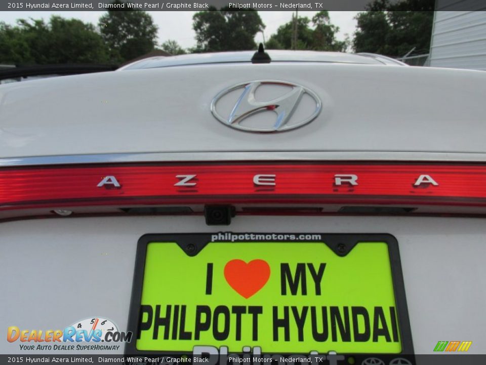 2015 Hyundai Azera Limited Diamond White Pearl / Graphite Black Photo #13