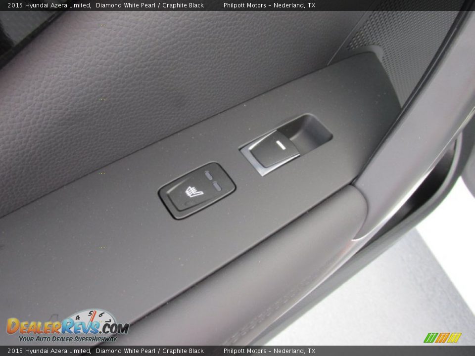 2015 Hyundai Azera Limited Diamond White Pearl / Graphite Black Photo #18