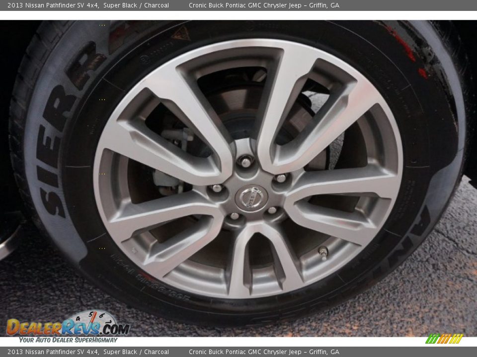 2013 Nissan Pathfinder SV 4x4 Super Black / Charcoal Photo #14