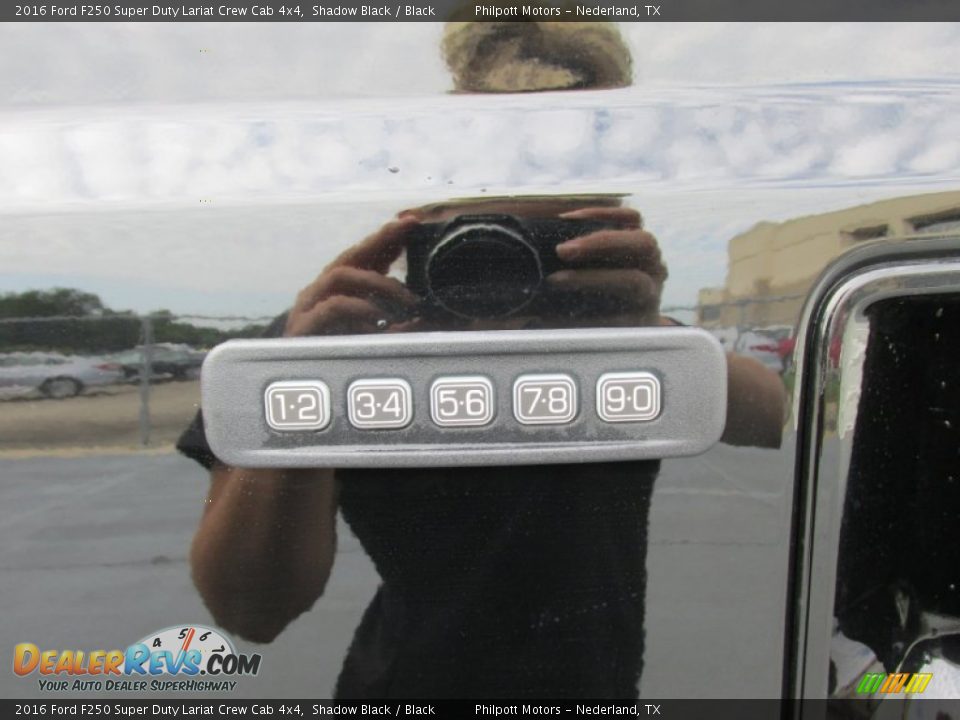 2016 Ford F250 Super Duty Lariat Crew Cab 4x4 Shadow Black / Black Photo #16