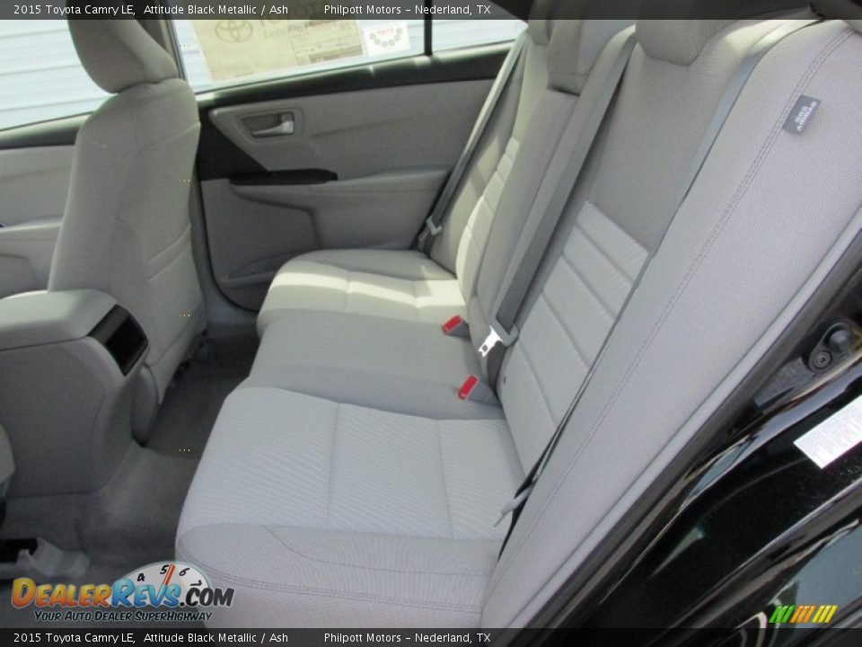 2015 Toyota Camry LE Attitude Black Metallic / Ash Photo #17