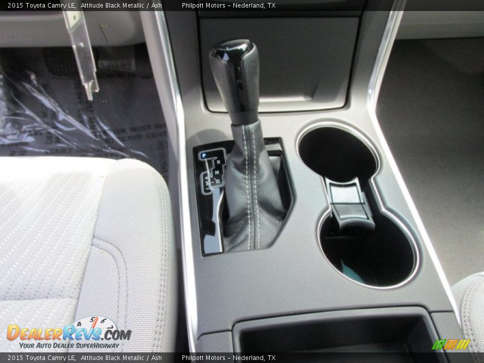 2015 Toyota Camry LE Attitude Black Metallic / Ash Photo #26