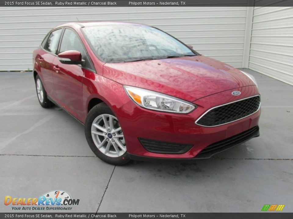 2015 Ford Focus SE Sedan Ruby Red Metallic / Charcoal Black Photo #1