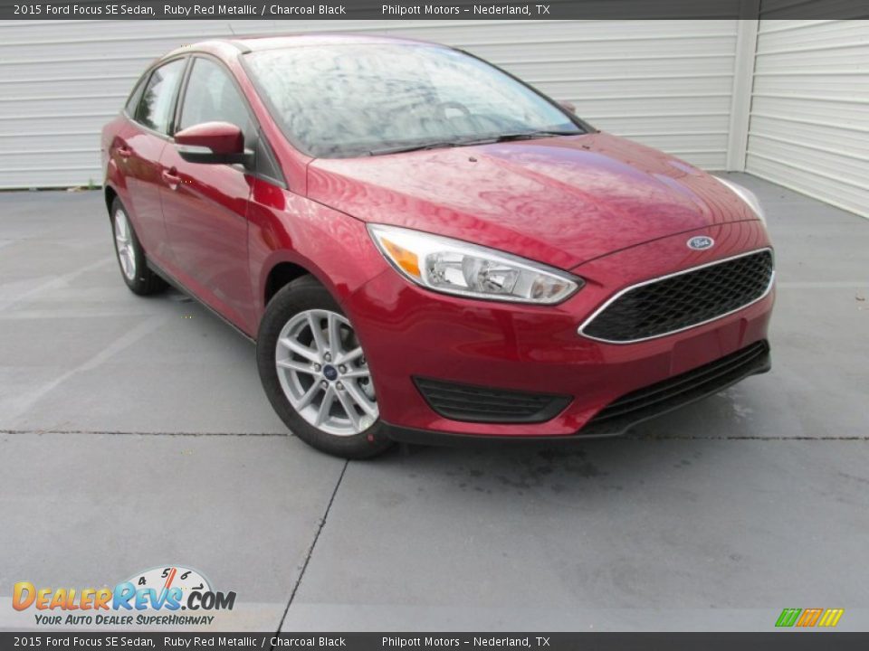 2015 Ford Focus SE Sedan Ruby Red Metallic / Charcoal Black Photo #2