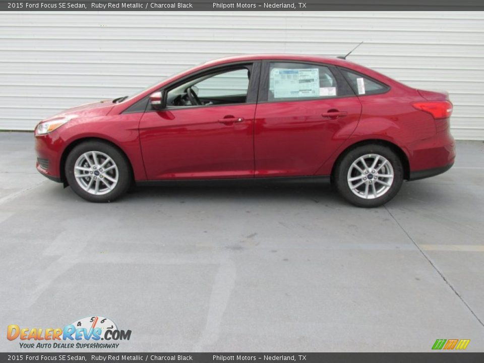 2015 Ford Focus SE Sedan Ruby Red Metallic / Charcoal Black Photo #6