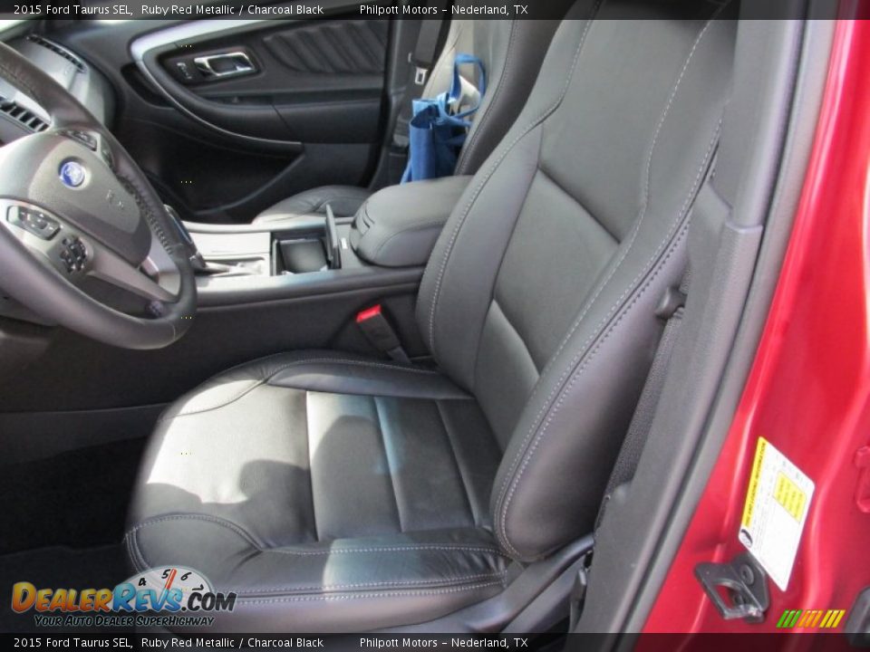 Front Seat of 2015 Ford Taurus SEL Photo #21