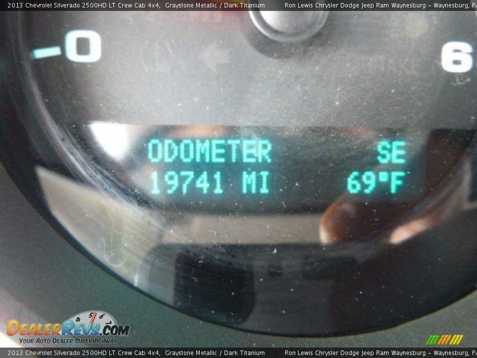 2013 Chevrolet Silverado 2500HD LT Crew Cab 4x4 Graystone Metallic / Dark Titanium Photo #17