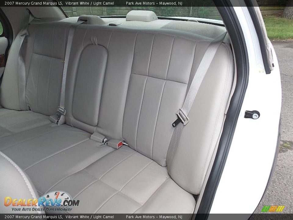 Rear Seat of 2007 Mercury Grand Marquis LS Photo #15