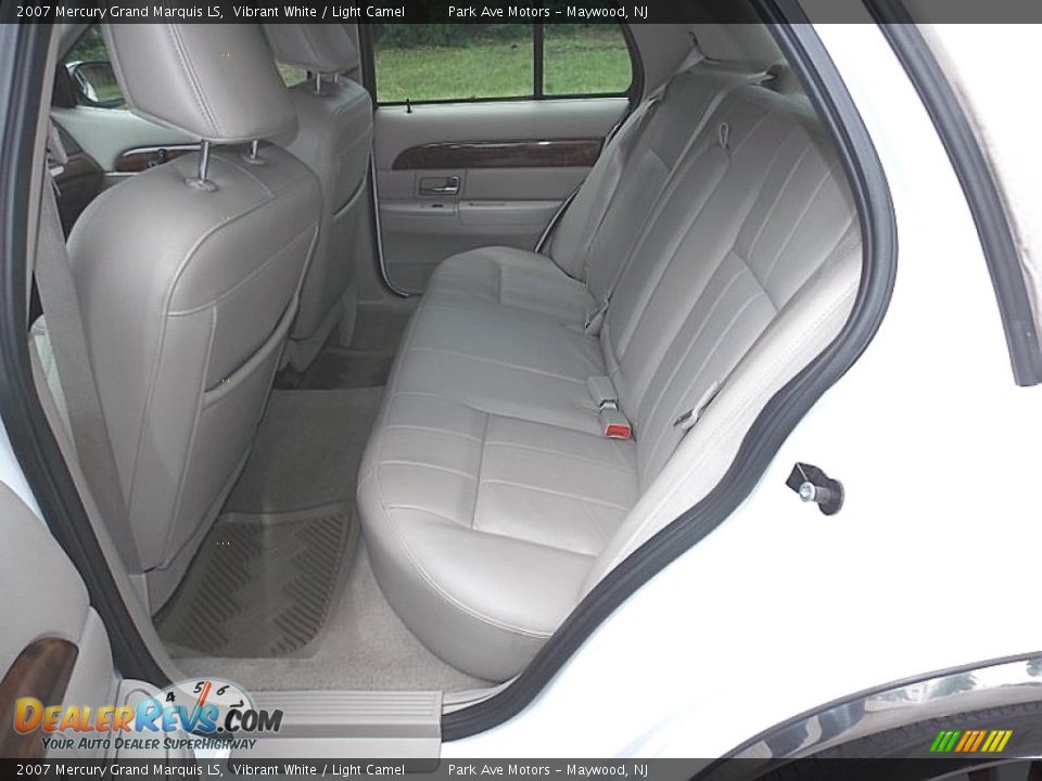 Rear Seat of 2007 Mercury Grand Marquis LS Photo #16