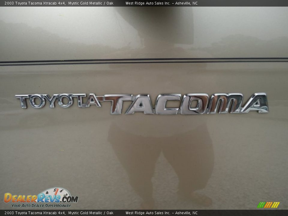 2003 Toyota Tacoma Xtracab 4x4 Mystic Gold Metallic / Oak Photo #9