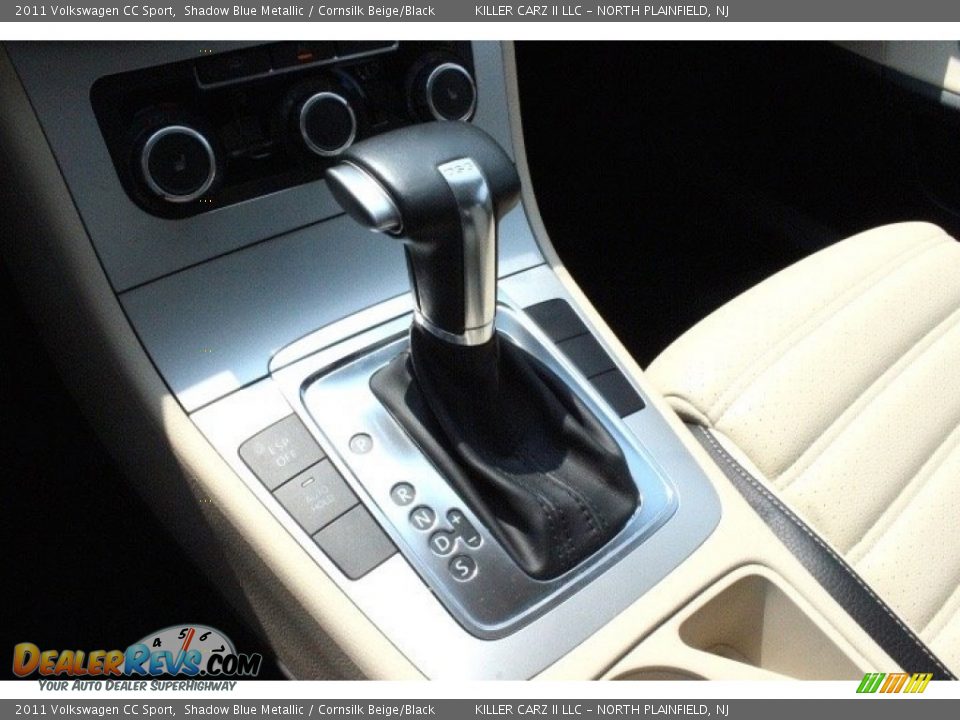 2011 Volkswagen CC Sport Shifter Photo #19
